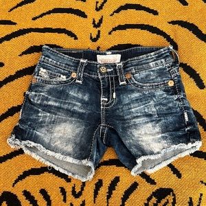 Big Star Vintage Collection Liv Distressed Shorts. Size 25